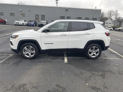 2023 Jeep Compass Latitude   - Photo 3 - Danbury, CT 06810