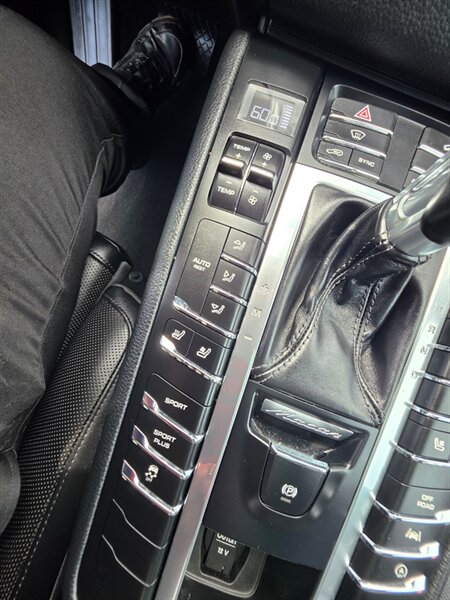 2018 Porsche Macan S - Photo 19 - Danbury, CT 06810