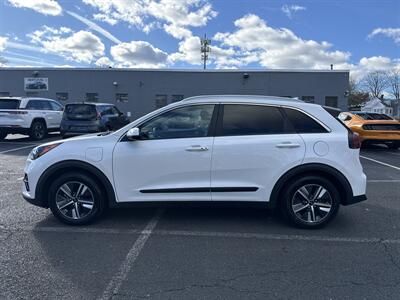 2022 Kia Niro Plug-In Hybrid LXS  LXS - Photo 3 - Danbury, CT 06810