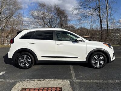 2022 Kia Niro Plug-In Hybrid LXS  LXS - Photo 7 - Danbury, CT 06810