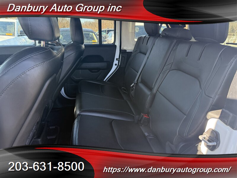 2022 Jeep Wrangler Unlimited Rubicon 4xe - Photo 13 - Danbury, CT 06810