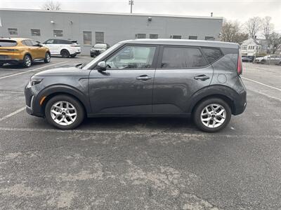 2024 Kia Soul LX   - Photo 3 - Danbury, CT 06810
