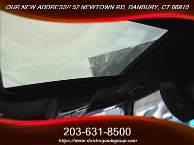 2023 Land Rover Defender 110 X-Dynamic SE   - Photo 8 - Danbury, CT 06810