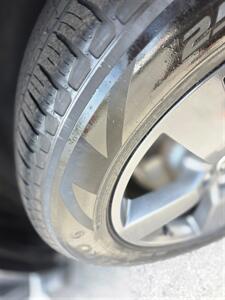 2023 Land Rover Defender 110 X-Dynamic SE   - Photo 5 - Danbury, CT 06810