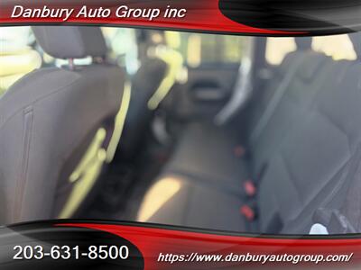 2018 Jeep Wrangler Unlimited Sport   - Photo 15 - Danbury, CT 06810