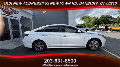 2017 Hyundai SONATA Hybrid Limited   - Photo 5 - Danbury, CT 06810