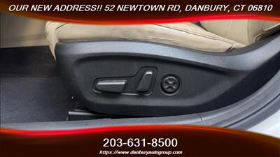 2017 Hyundai SONATA Hybrid Limited   - Photo 12 - Danbury, CT 06810