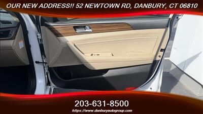 2017 Hyundai SONATA Hybrid Limited   - Photo 20 - Danbury, CT 06810