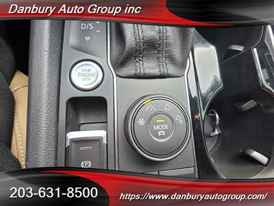 2020 Volkswagen Atlas Cross Sport SEL 4Motion - Photo 16 - Danbury, CT 06810
