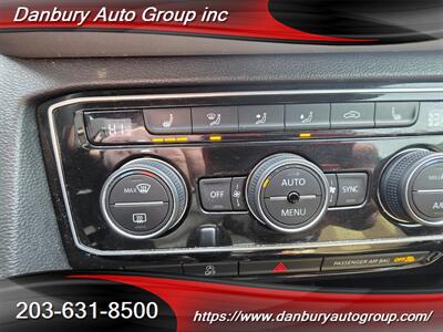 2020 Volkswagen Atlas Cross Sport SEL 4Motion - Photo 15 - Danbury, CT 06810