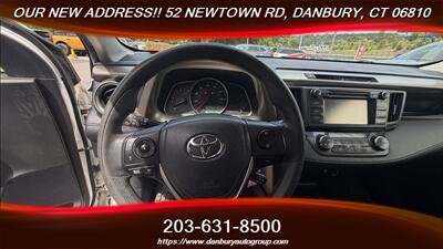 2013 Toyota RAV4 XLE   - Photo 13 - Danbury, CT 06810