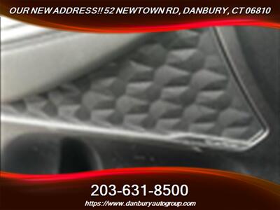 2023 Hyundai SANTA FE Limited   - Photo 18 - Danbury, CT 06810