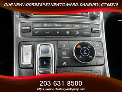 2023 Hyundai SANTA FE Limited   - Photo 12 - Danbury, CT 06810