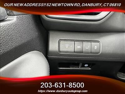 2023 Hyundai SANTA FE Limited   - Photo 17 - Danbury, CT 06810