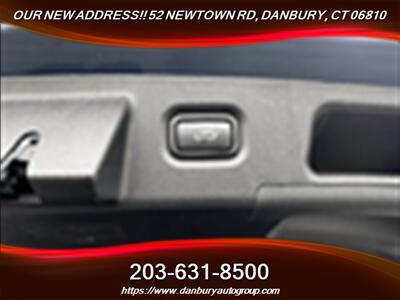 2023 Hyundai SANTA FE Limited   - Photo 9 - Danbury, CT 06810