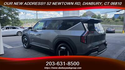 2024 Kia EV9 Wind   - Photo 3 - Danbury, CT 06810