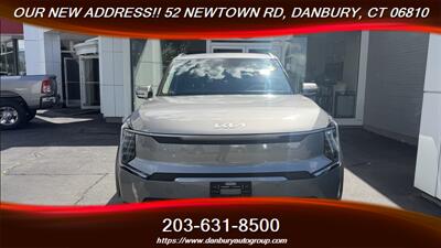2024 Kia EV9 Wind   - Photo 8 - Danbury, CT 06810