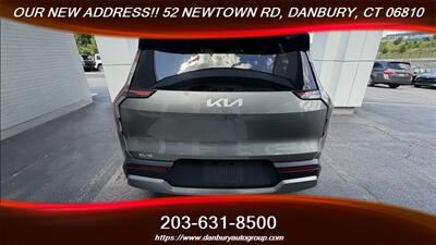 2024 Kia EV9 Wind   - Photo 4 - Danbury, CT 06810