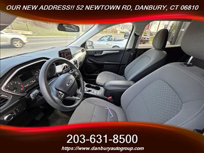 2022 Ford Escape SE   - Photo 5 - Danbury, CT 06810