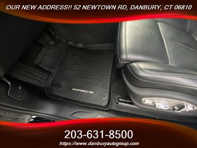 2021 Porsche Macan - Photo 11 - Danbury, CT 06810