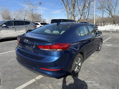 2018 Hyundai ELANTRA SEL VALUE PKG - Photo 6 - Danbury, CT 06810