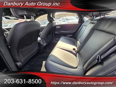 2023 Hyundai IONIQ 6 SEL   - Photo 8 - Danbury, CT 06810