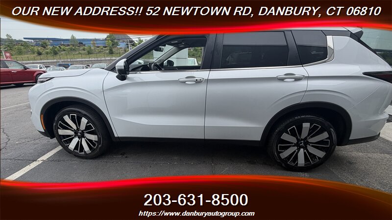 2025 Mitsubishi Outlander SE - Photo 2 - Danbury, CT 06810