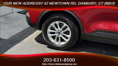 2020 Ford Escape SE   - Photo 9 - Danbury, CT 06810