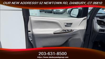 2019 Toyota Sienna XLE 7-Passenger - Photo 11 - Danbury, CT 06810