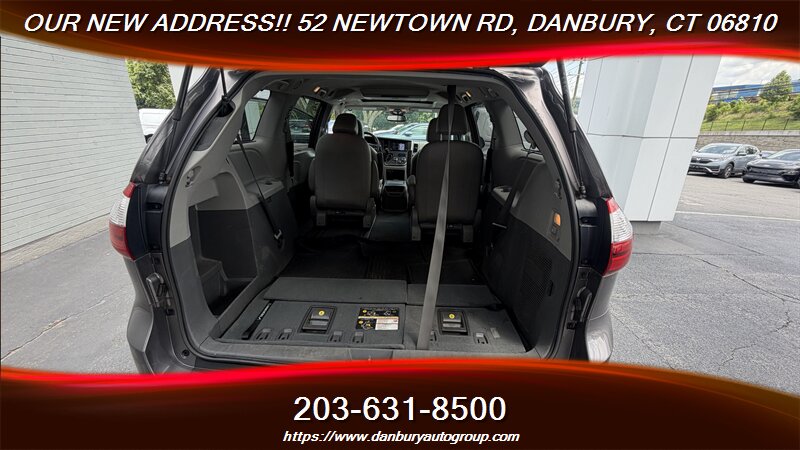 2019 Toyota Sienna XLE 7-Passenger - Photo 29 - Danbury, CT 06810