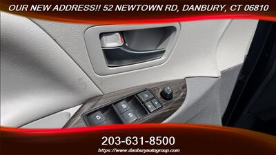 2019 Toyota Sienna XLE 7-Passenger - Photo 12 - Danbury, CT 06810