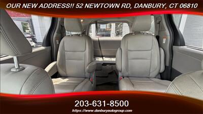 2019 Toyota Sienna XLE 7-Passenger - Photo 26 - Danbury, CT 06810