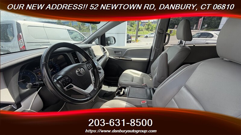 2019 Toyota Sienna XLE 7-Passenger - Photo 14 - Danbury, CT 06810