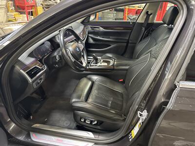 2022 BMW 750i xDrive - Photo 13 - Danbury, CT 06810