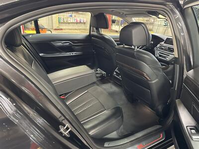 2022 BMW 750i xDrive - Photo 10 - Danbury, CT 06810