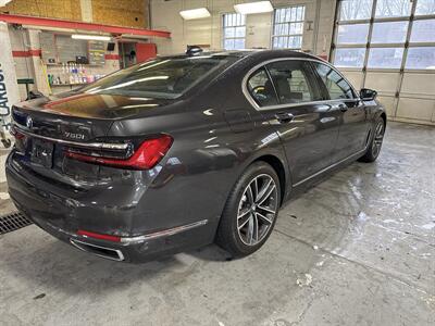2022 BMW 750i xDrive - Photo 7 - Danbury, CT 06810