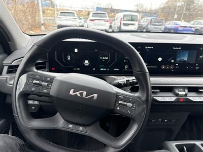 2024 Kia EV9 Wind   - Photo 10 - Danbury, CT 06810