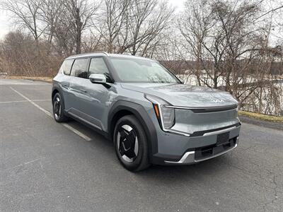 2024 Kia EV9 Wind   - Photo 8 - Danbury, CT 06810