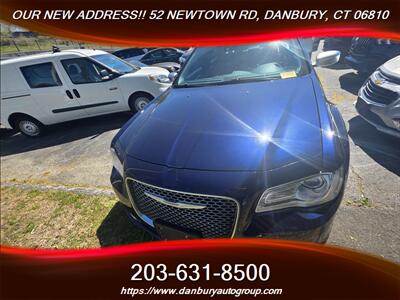 2017 Chrysler 300C Platinum   - Photo 2 - Danbury, CT 06810