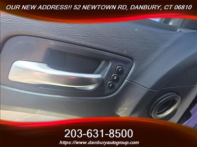 2017 Chrysler 300C Platinum   - Photo 10 - Danbury, CT 06810