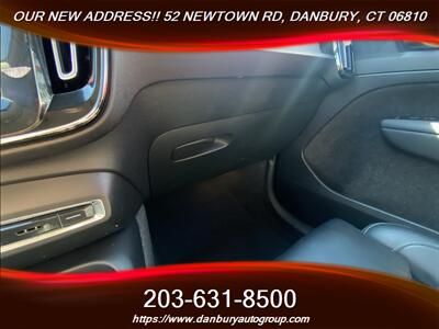 2024 Volvo XC40 B5 Plus Bright Theme - Photo 15 - Danbury, CT 06810