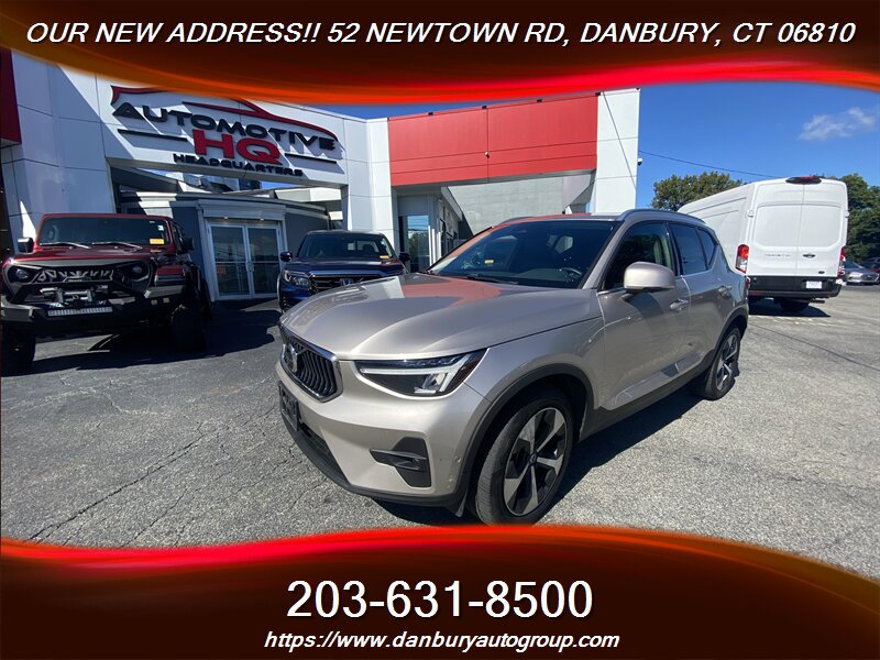 2024 Volvo XC40 B5 Plus Bright Theme - Photo 2 - Danbury, CT 06810
