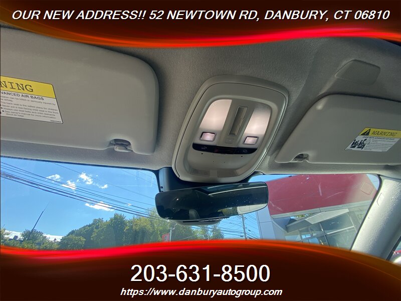2024 Volvo XC40 B5 Plus Bright Theme - Photo 18 - Danbury, CT 06810