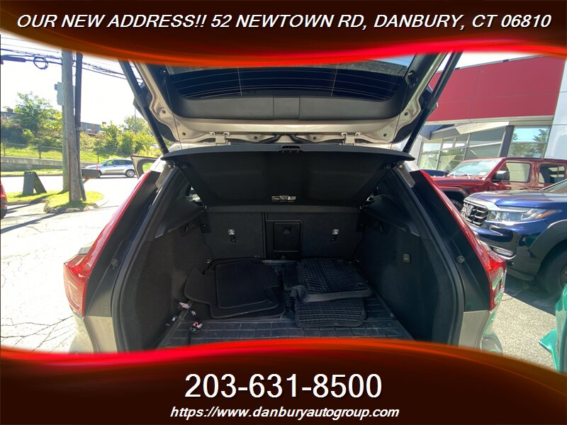 2024 Volvo XC40 B5 Plus Bright Theme - Photo 24 - Danbury, CT 06810