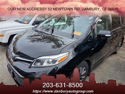 2018 Toyota Sienna XLE 7-Passenger Van