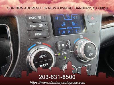 2018 Toyota Sienna XLE 7-Passenger   - Photo 12 - Danbury, CT 06810