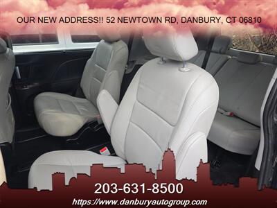 2018 Toyota Sienna XLE 7-Passenger   - Photo 5 - Danbury, CT 06810