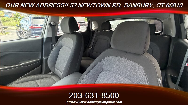 2023 Hyundai KONA Electric SEL - Photo 13 - Danbury, CT 06810