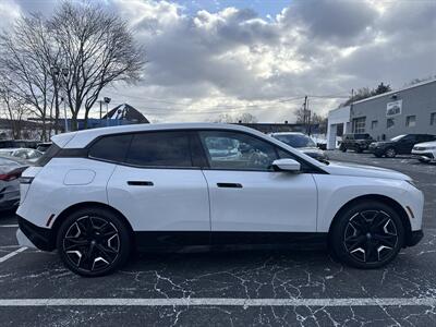 2023 BMW iX M60   - Photo 7 - Danbury, CT 06810