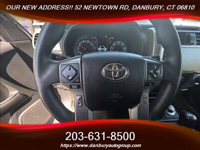 2020 Toyota 4Runner SR5   - Photo 11 - Danbury, CT 06810